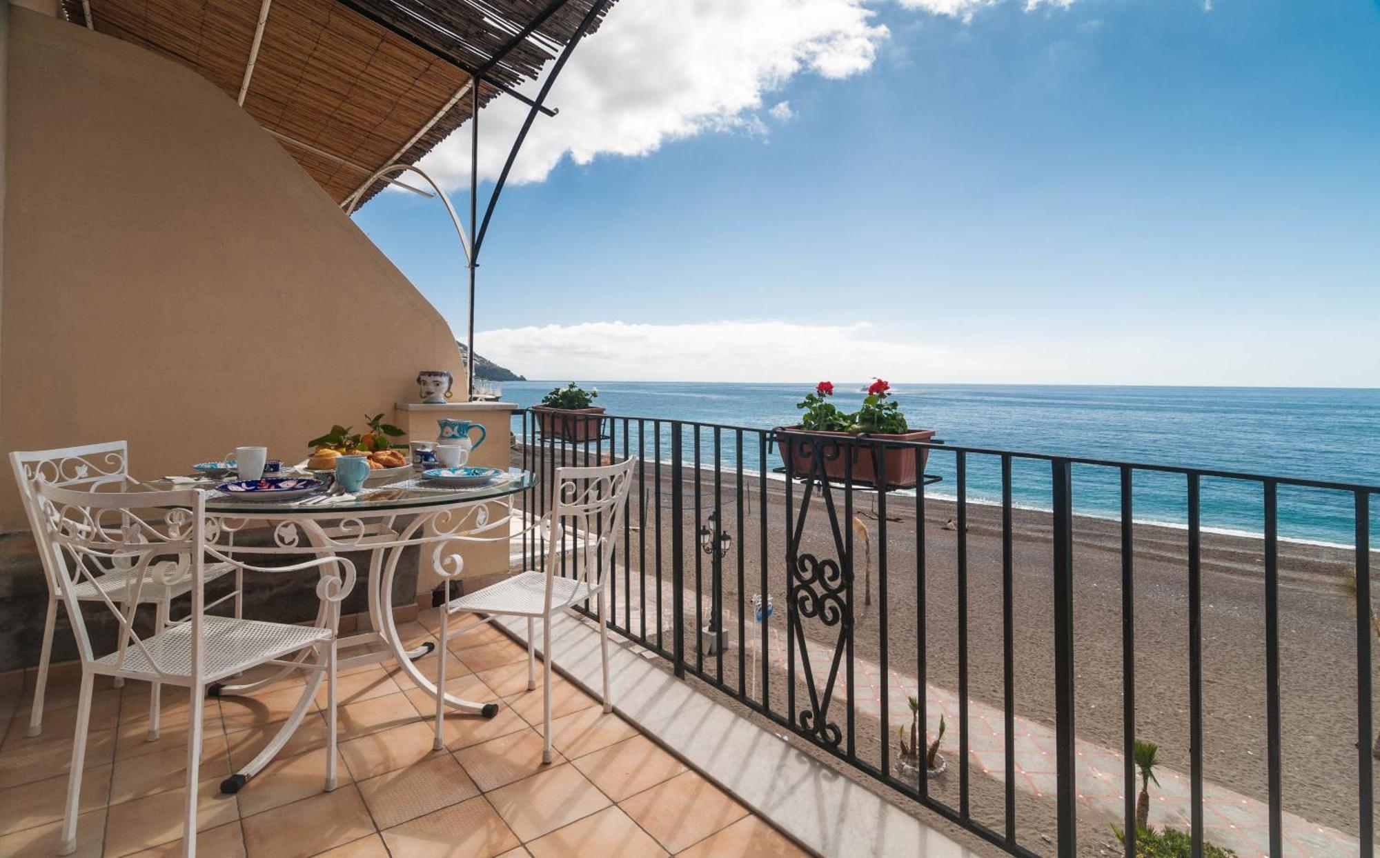 Casa Il Capriccio, Spiaggia Grande Positano Villa ภายนอก รูปภาพ